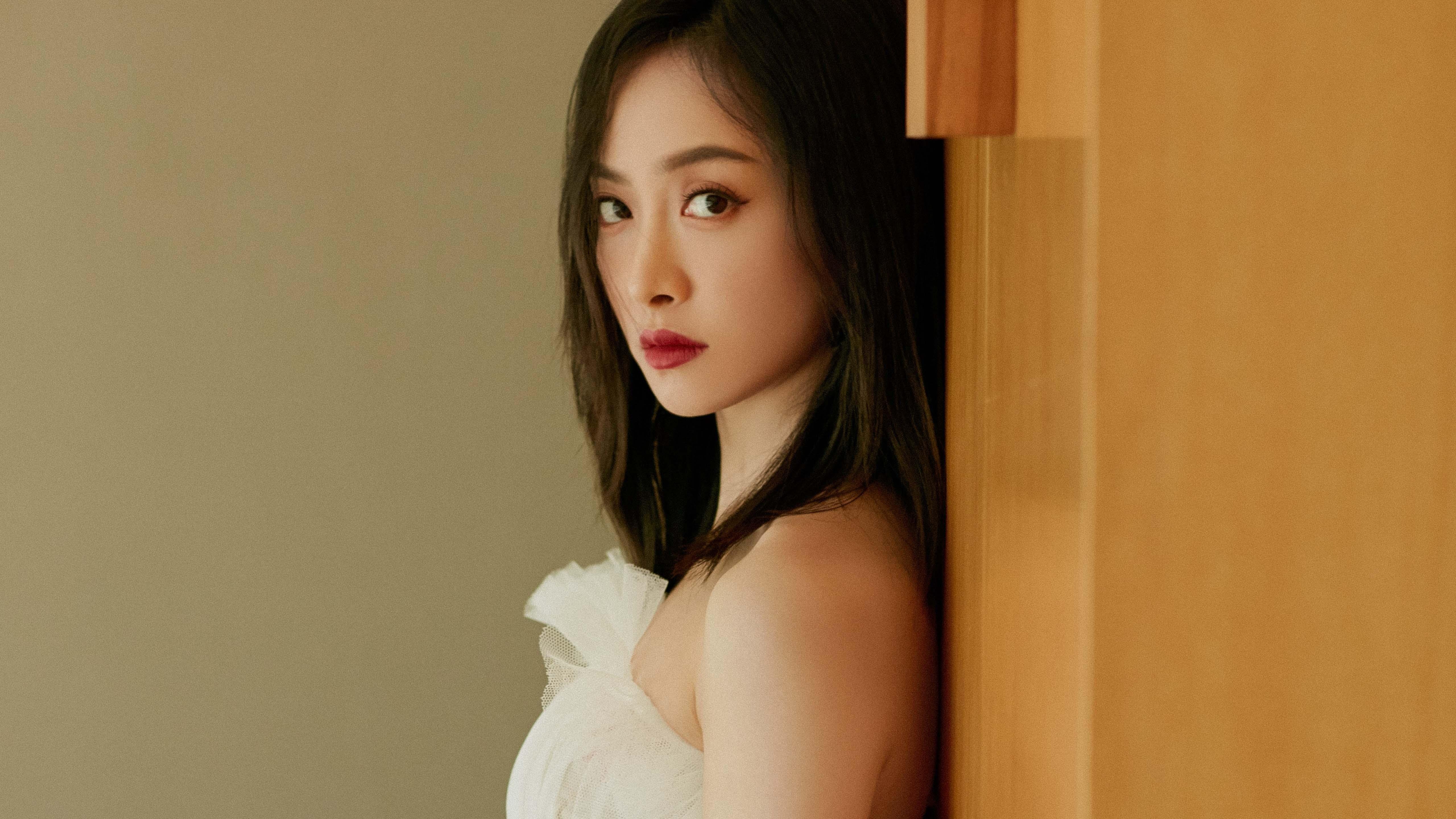 开云体育入口-冰岛强压克罗地亚，巨人杀手战术奏效，巴雷拉终显掌控全场的巨星价值