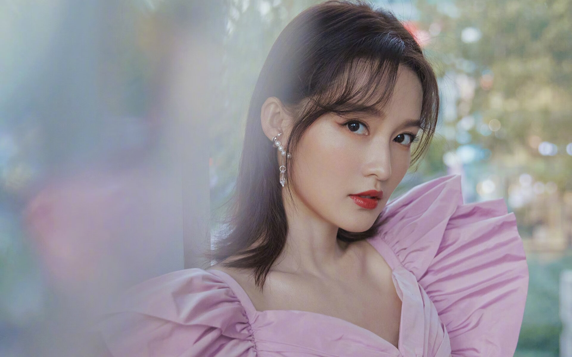 C罗的三个拥抱，当芬兰冰原燃起火焰，巴萨神话轰然倒塌